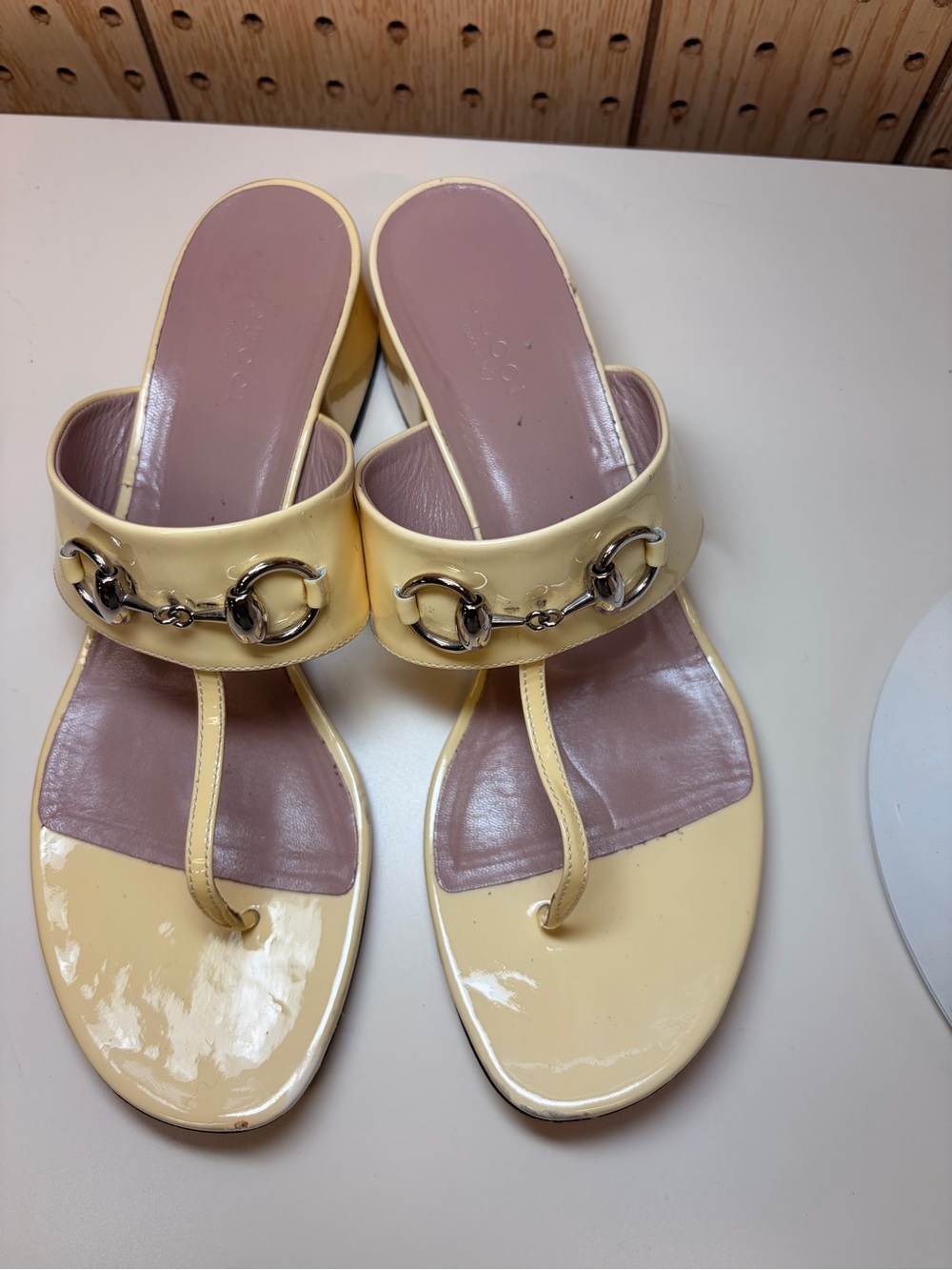 Gucci Pale Yellow Patent Leather Thong Sandals with Silver Hardware